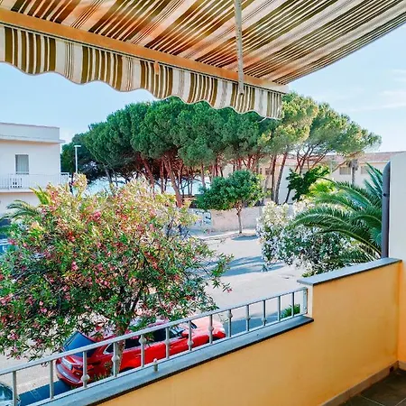 Casa vacanze Incantevole Al Primo Piano Con Terrazzo