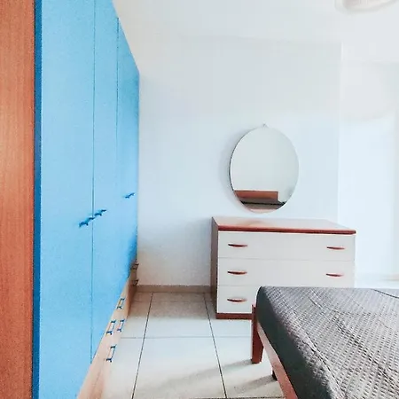 Incantevole Al Primo Piano Con Terrazzo Casa vacanze